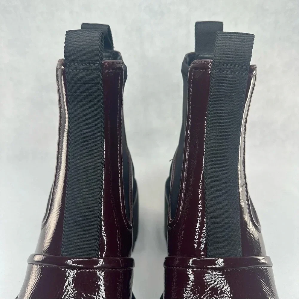 Tory Burch Women's Chelsea Lug Sole Ankle Boots. Sz: 6.5